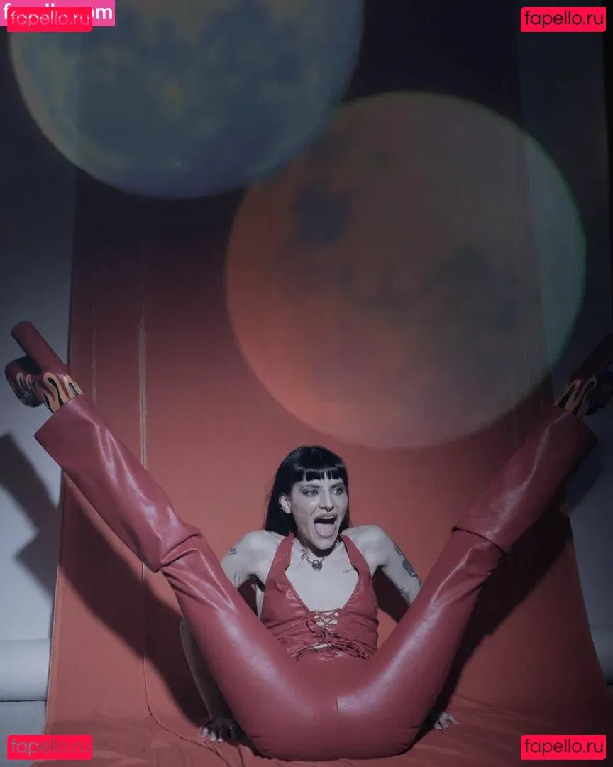 Lilith Czar Onlyfans Photo Gallery 