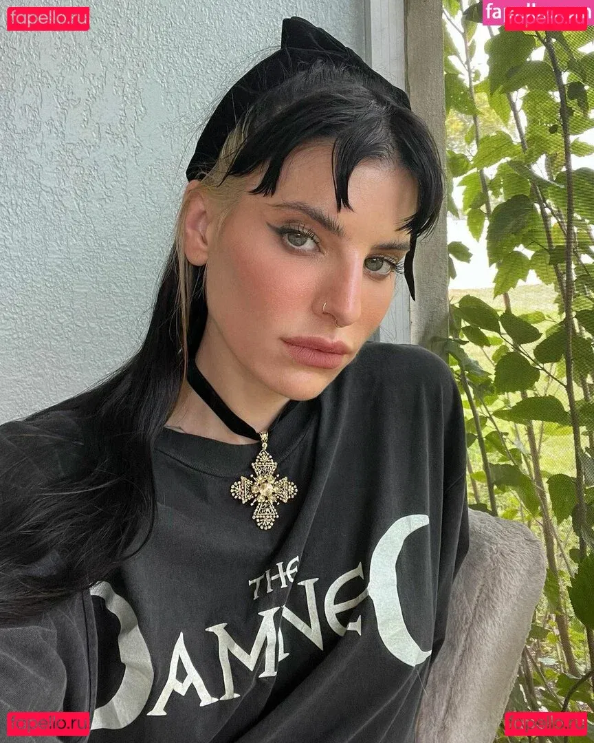 Lilith Czar Onlyfans Photo Gallery 