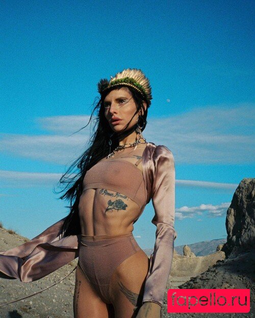Lilith Czar Nude Onlyfans Photo 23
