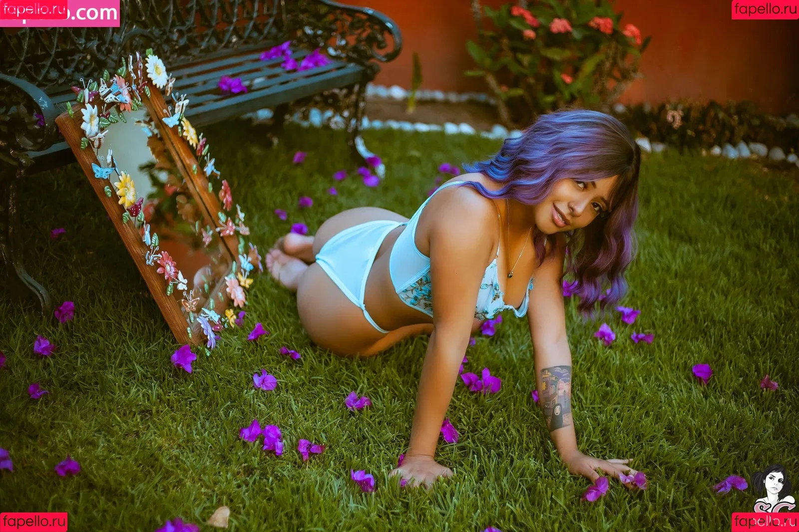 Noapetite Onlyfans Photo Gallery 