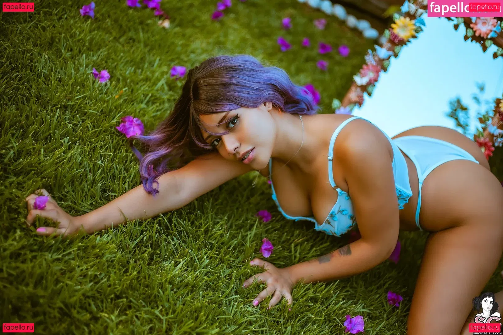 Noapetite Onlyfans Photo Gallery 