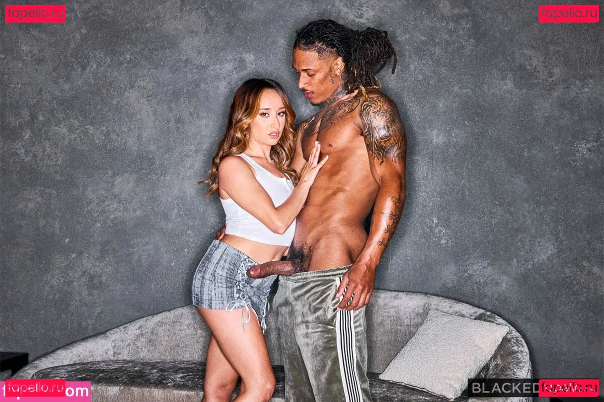 Princess Izzy Onlyfans Photo Gallery 