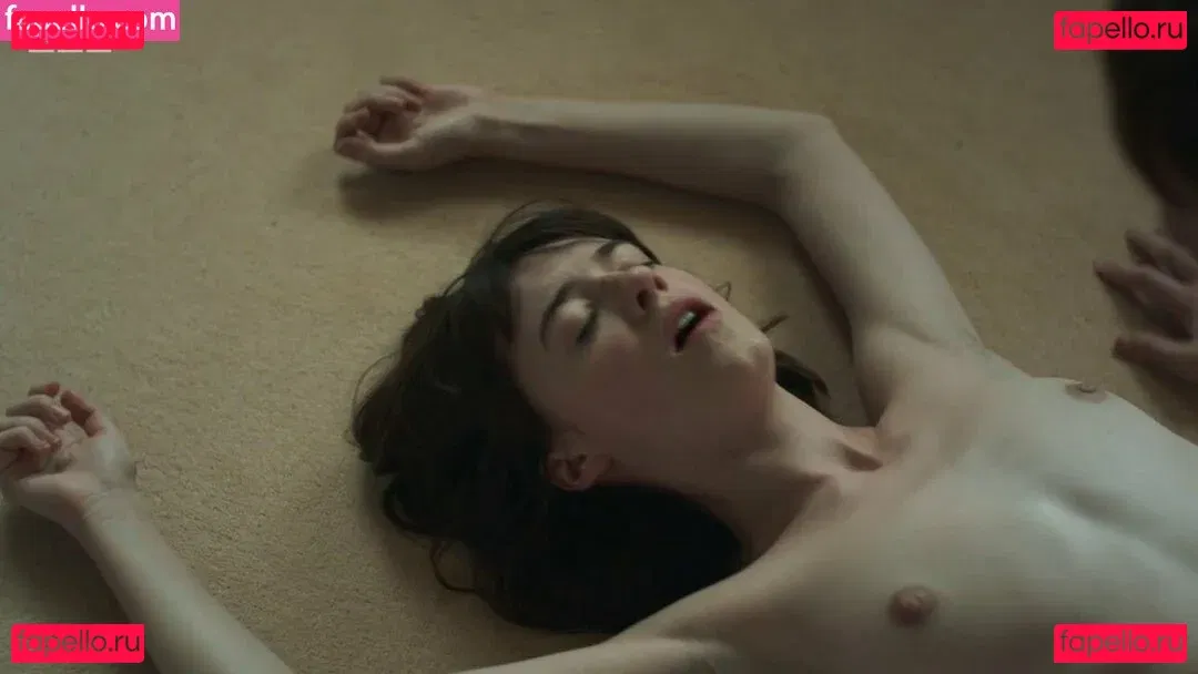 Daisy Edgar-Jones Onlyfans Photo Gallery 