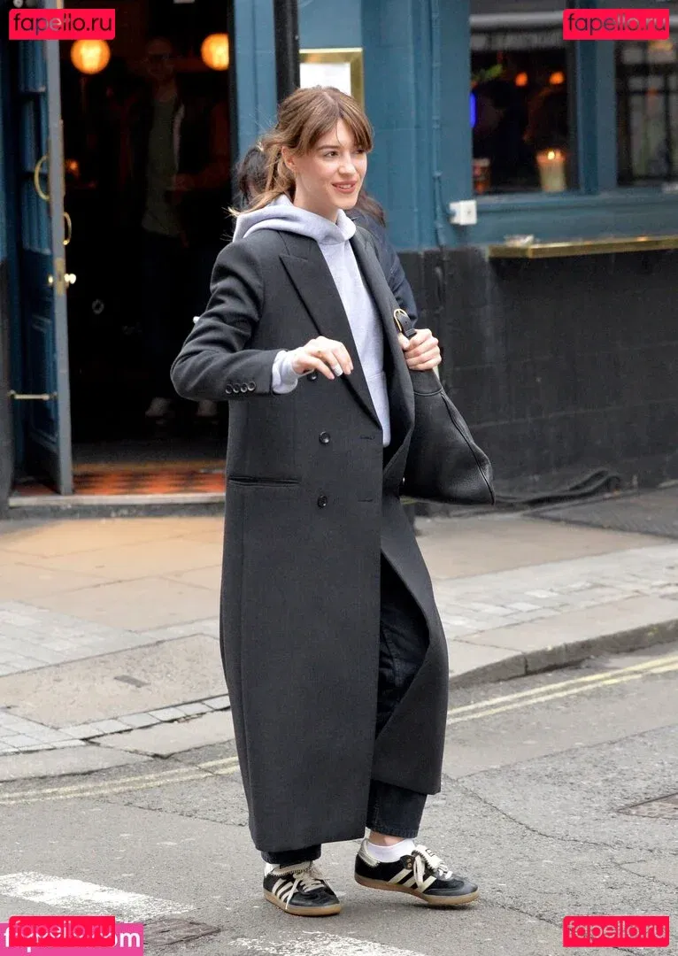 Daisy Edgar-Jones Onlyfans Photo Gallery 