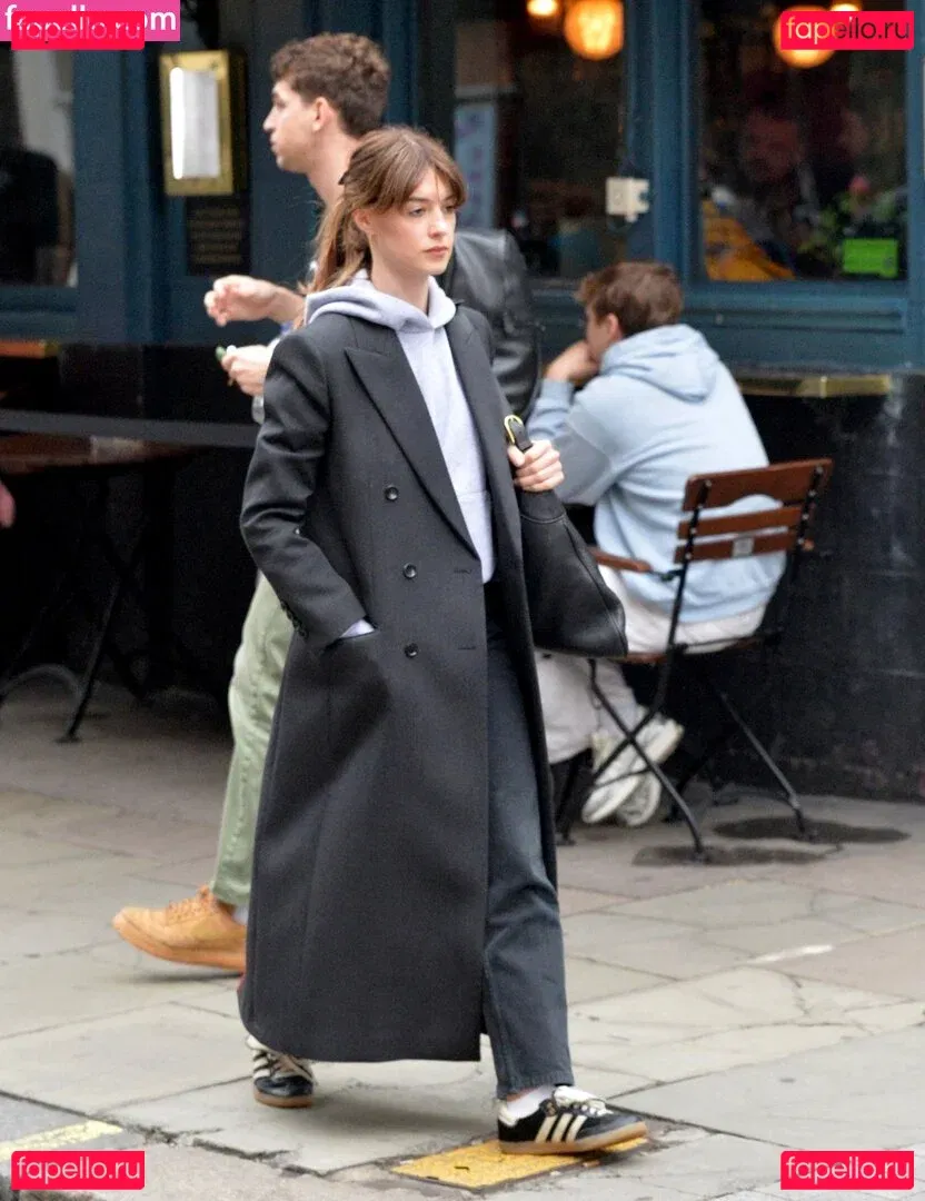 Daisy Edgar-Jones Onlyfans Photo Gallery 