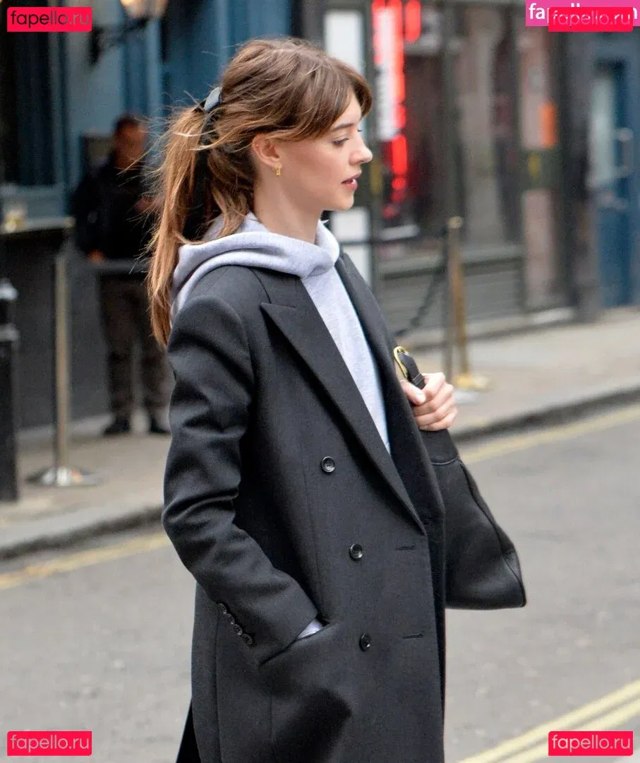 Daisy Edgar-Jones Onlyfans Photo Gallery 