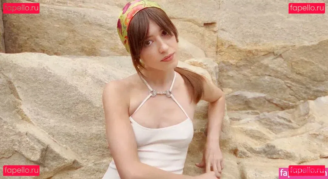 Daisy Edgar-Jones Onlyfans Photo Gallery 