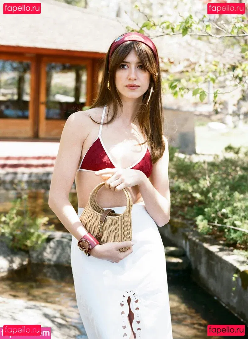 Daisy Edgar-Jones Onlyfans Photo Gallery 