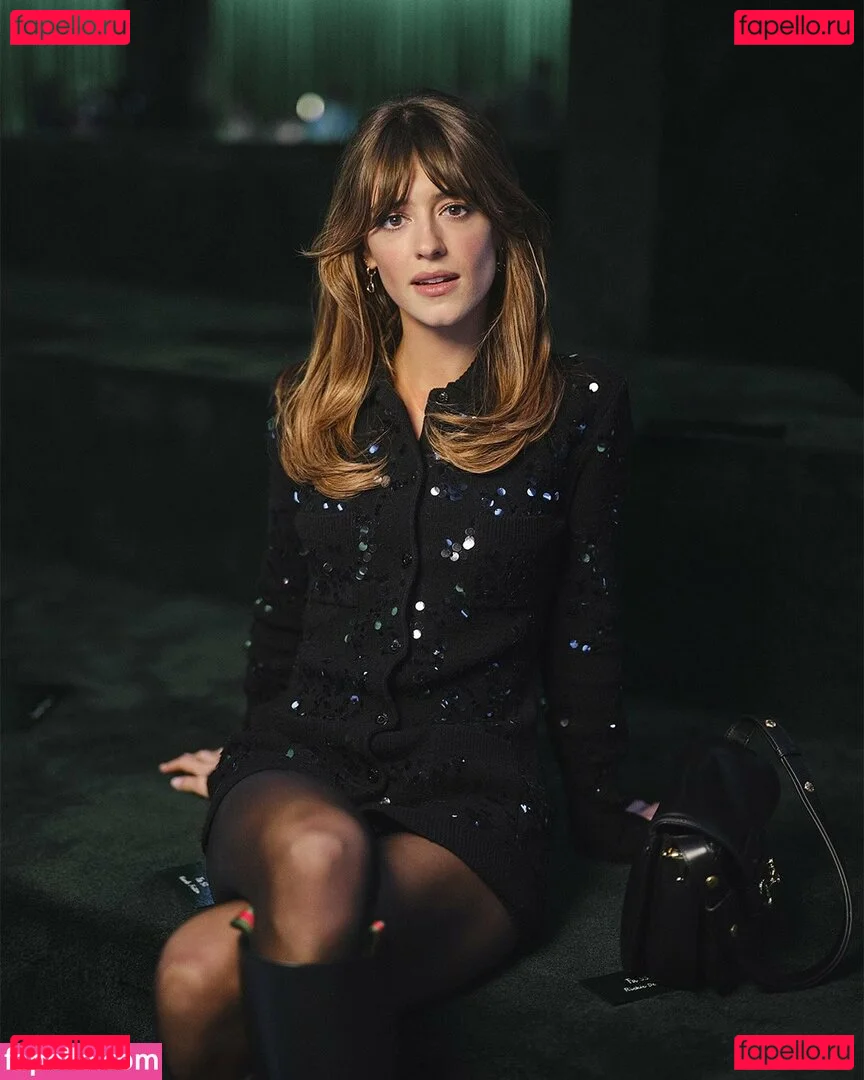 Daisy Edgar-Jones Onlyfans Photo Gallery 