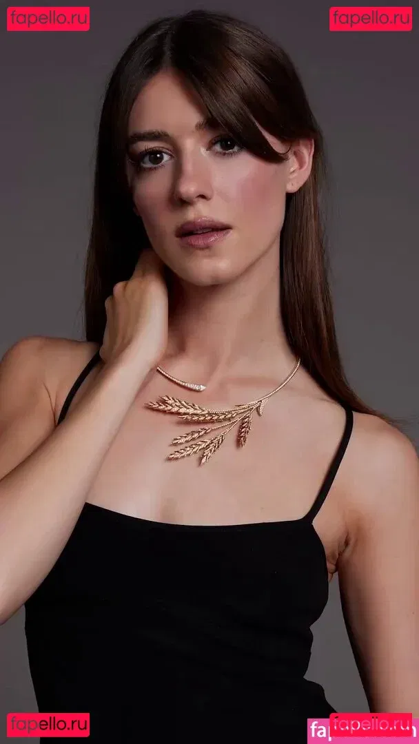 Daisy Edgar-Jones Onlyfans Photo Gallery 