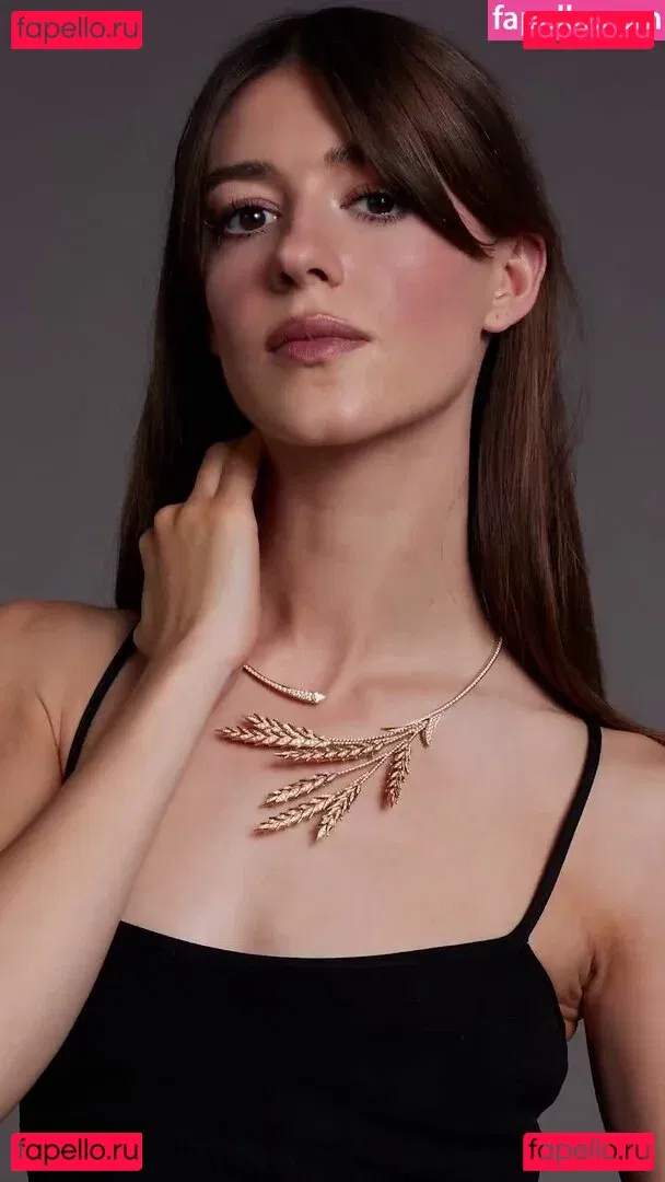 Daisy Edgar-Jones Onlyfans Photo Gallery 