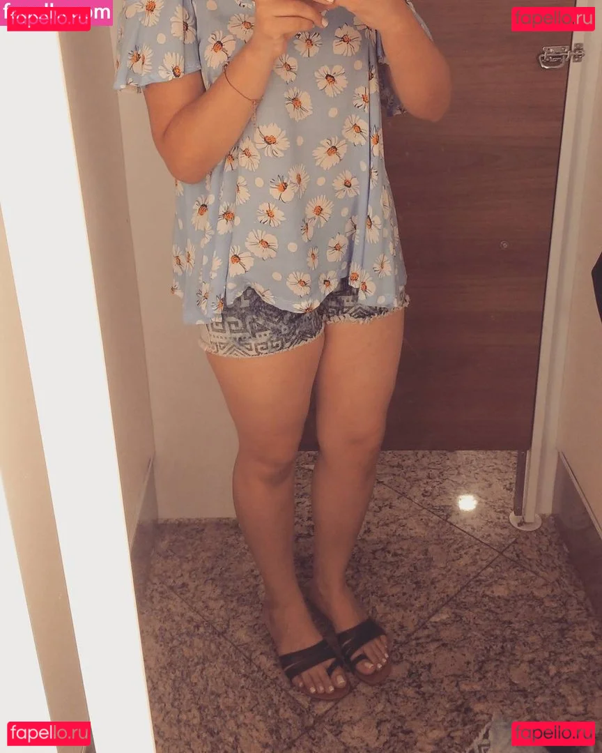 Sarah Frazine Onlyfans Photo Gallery 