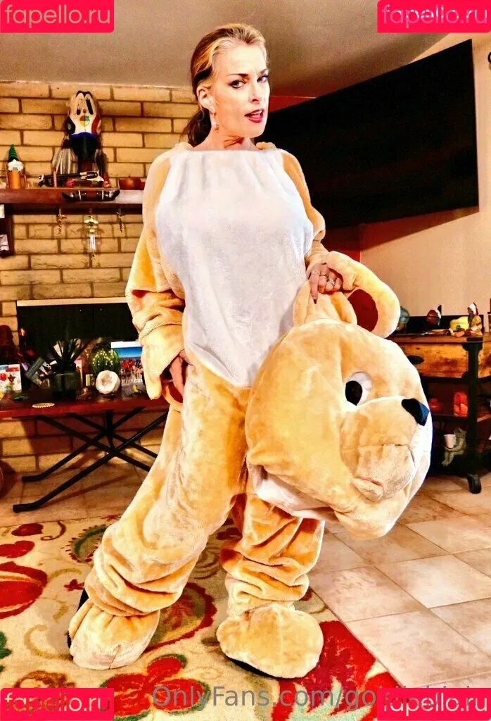 goldieblair Onlyfans Photo Gallery 
