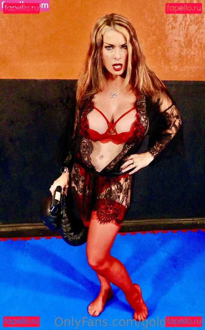 goldieblair Onlyfans Photo Gallery 