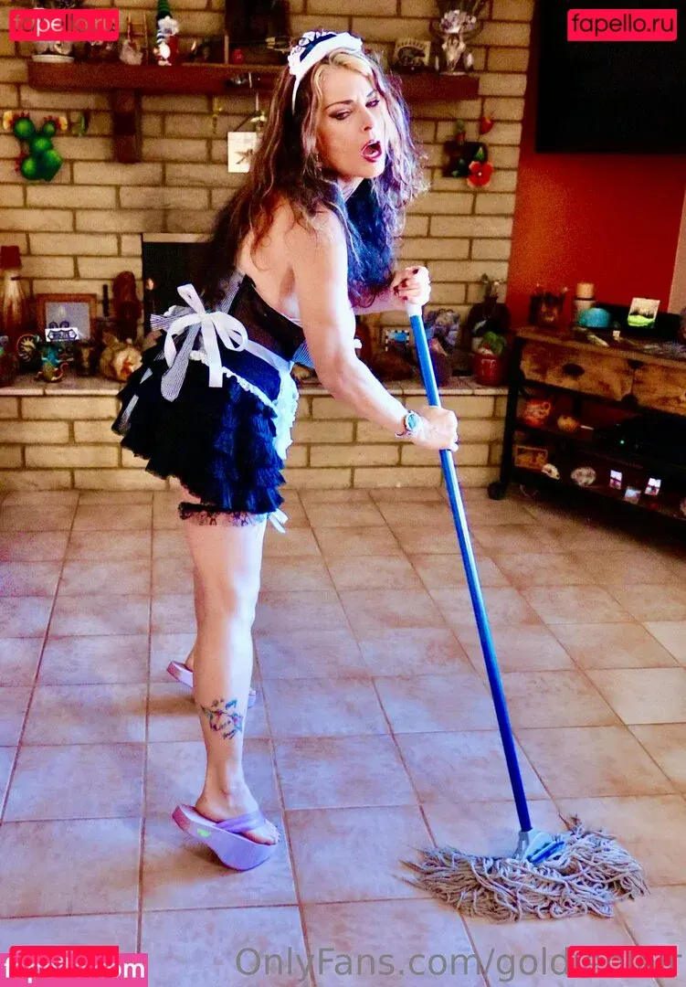 goldieblair Onlyfans Photo Gallery 