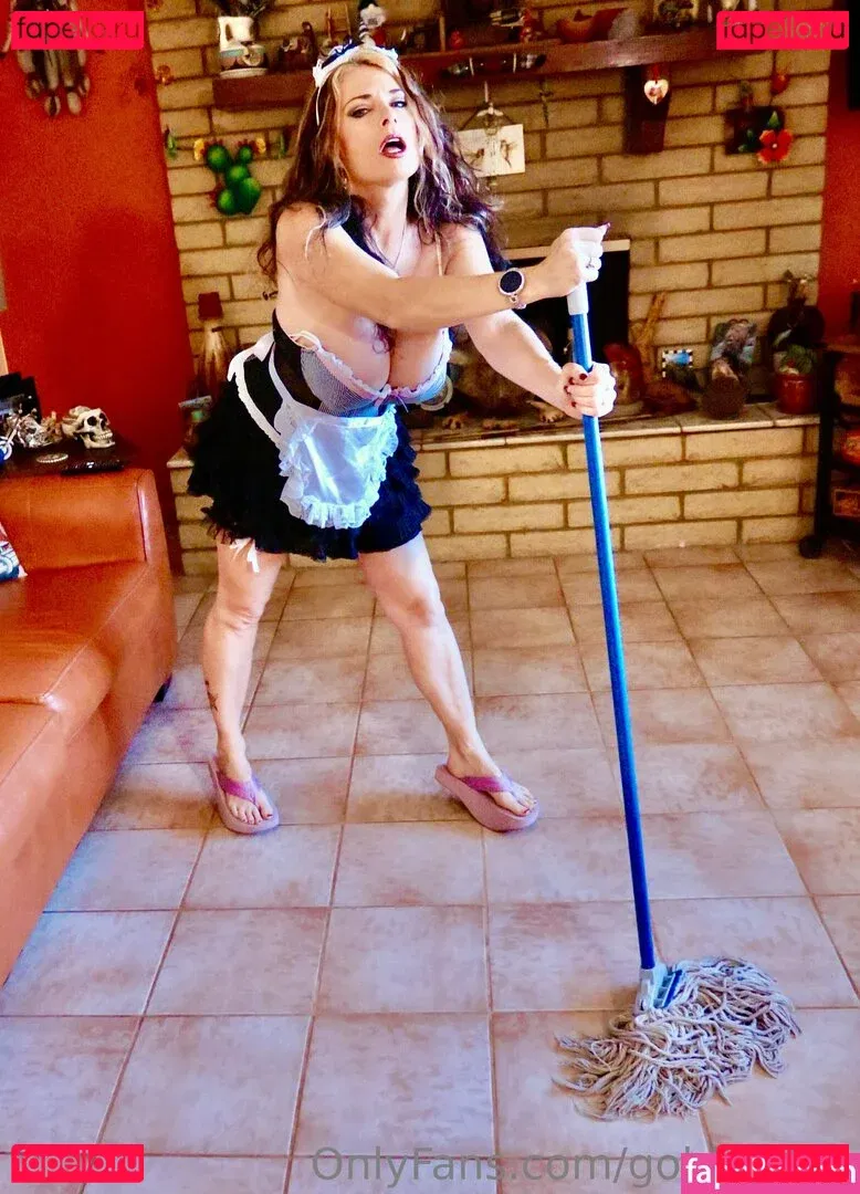 goldieblair Onlyfans Photo Gallery 