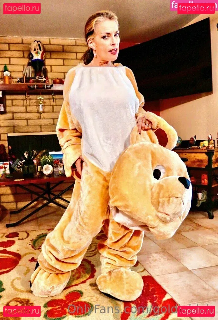 goldieblair Onlyfans Photo Gallery 