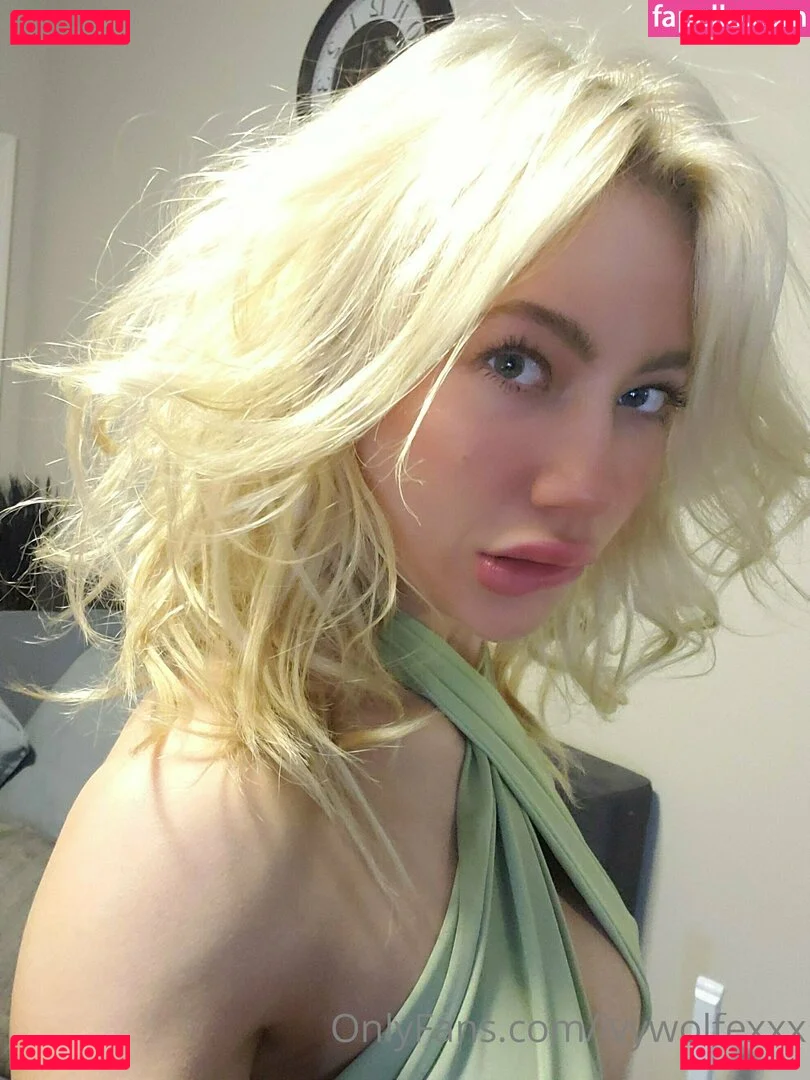 ivywolfexxx Onlyfans Photo Gallery 