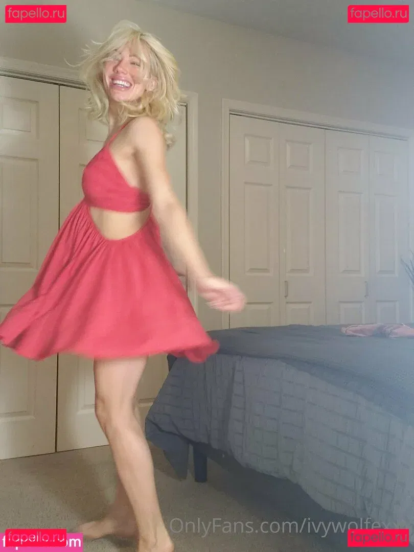 ivywolfexxx Onlyfans Photo Gallery 