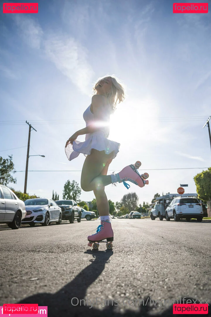 ivywolfexxx Onlyfans Photo Gallery 