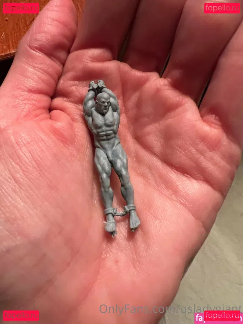 qsladygiant Onlyfans Photo Gallery 