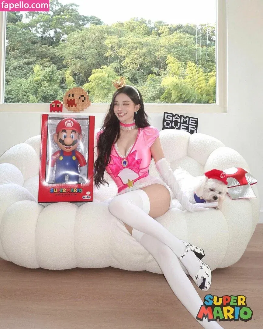 Lovelynnboo Onlyfans Photo Gallery 