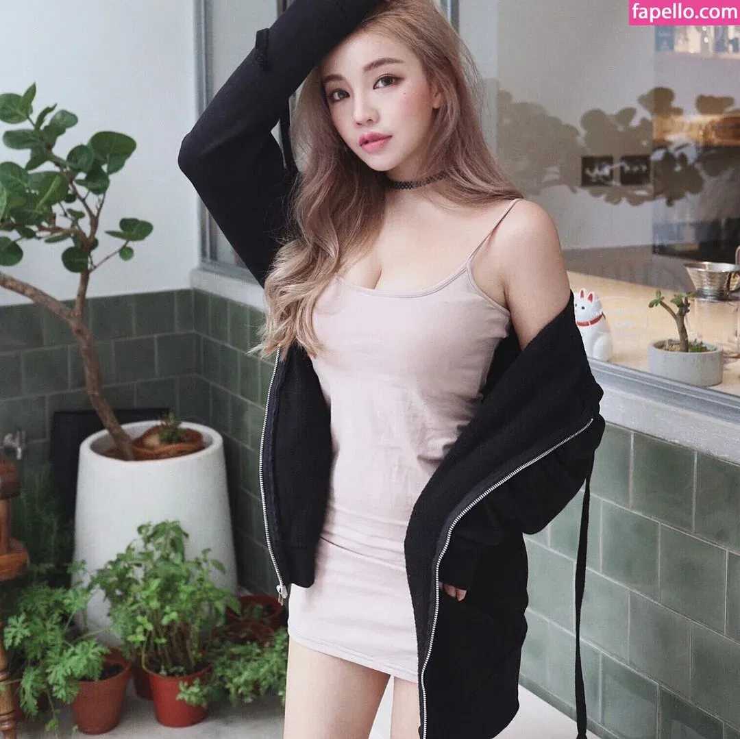 Lovelynnboo Onlyfans Photo Gallery 