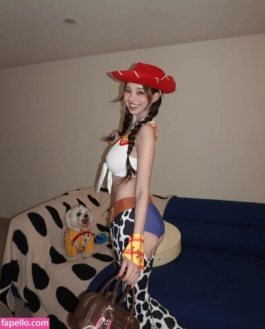 Lovelynnboo Onlyfans Photo Gallery 