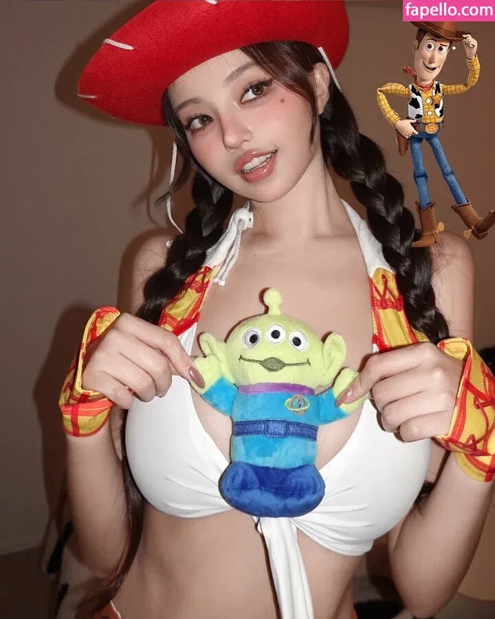 Lovelynnboo Onlyfans Photo Gallery 