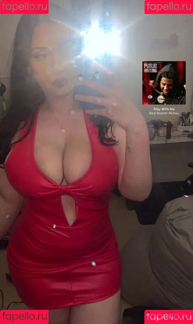 Chloe Onlyfans Photo Gallery 