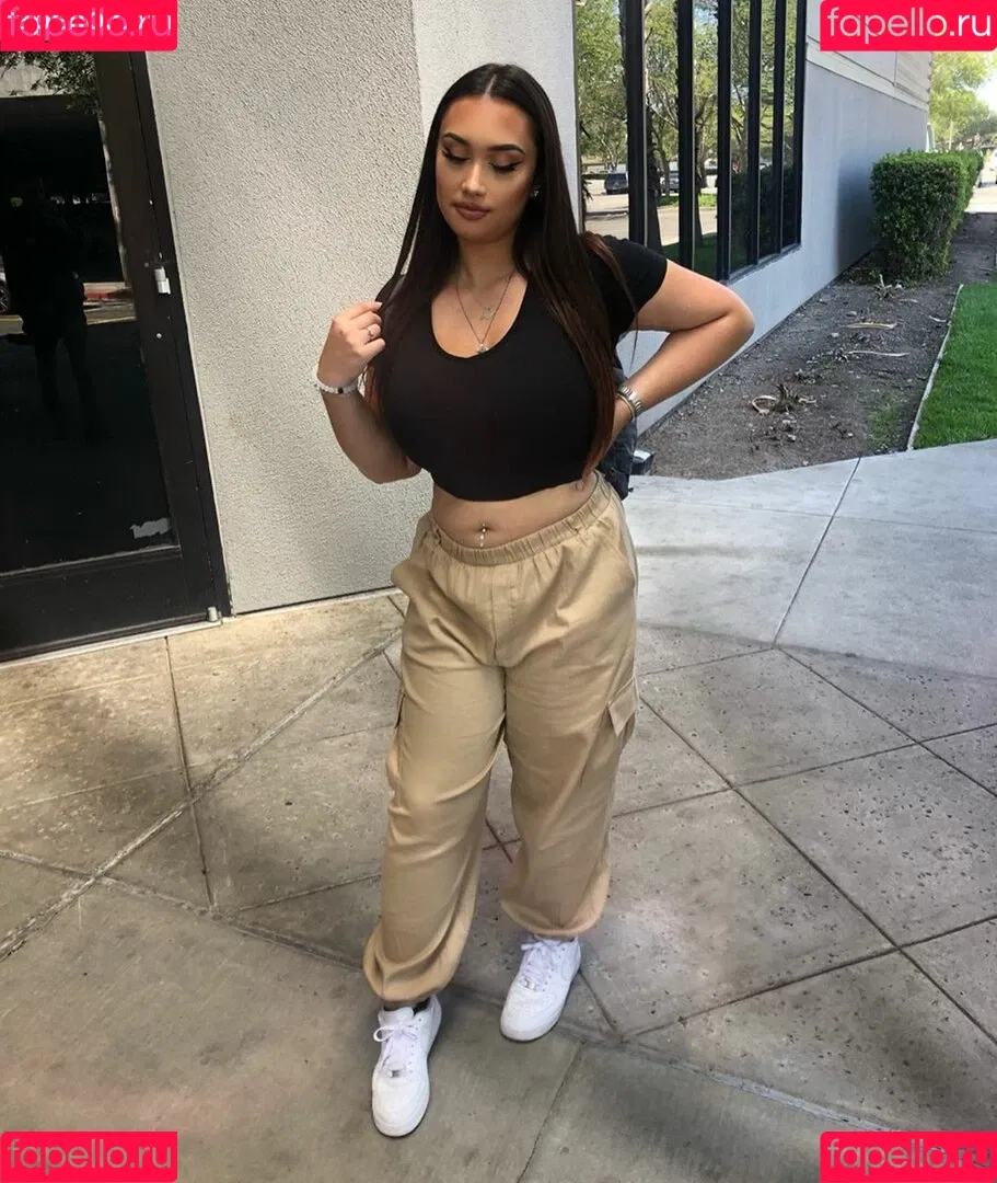 Chloe Onlyfans Photo Gallery 