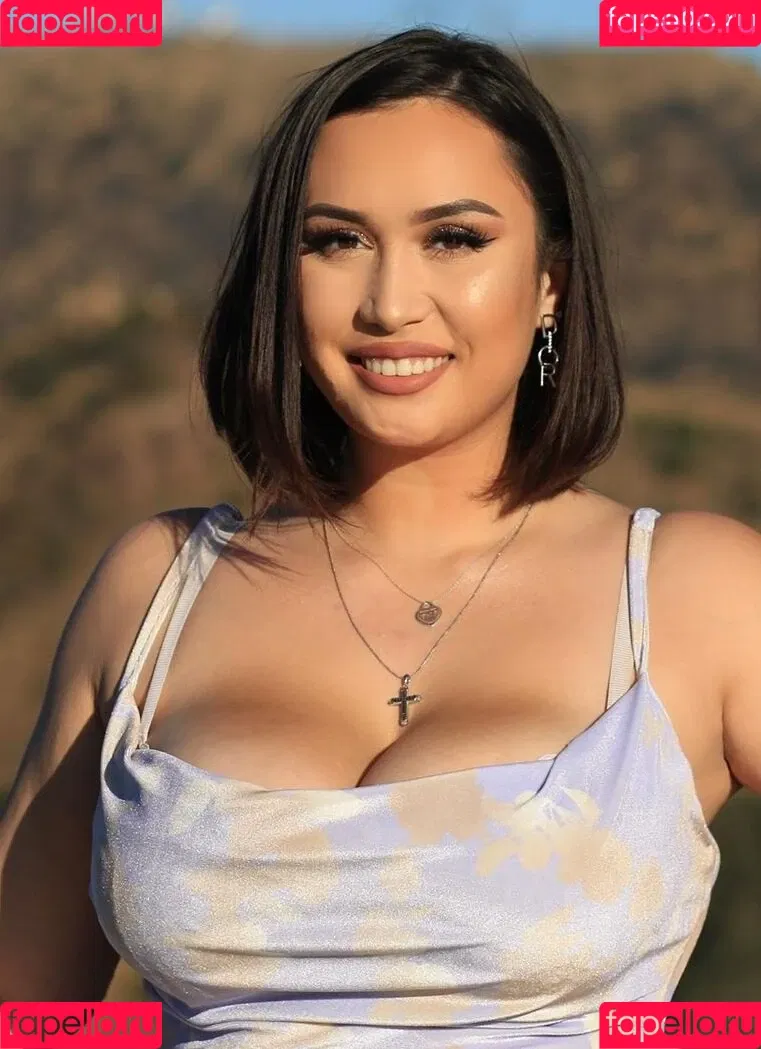 Chloe Onlyfans Photo Gallery 