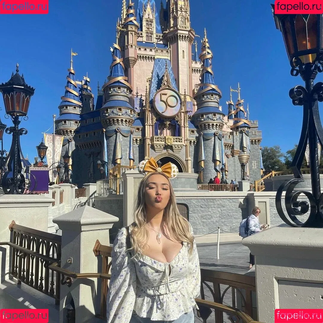 Chloe Onlyfans Photo Gallery 