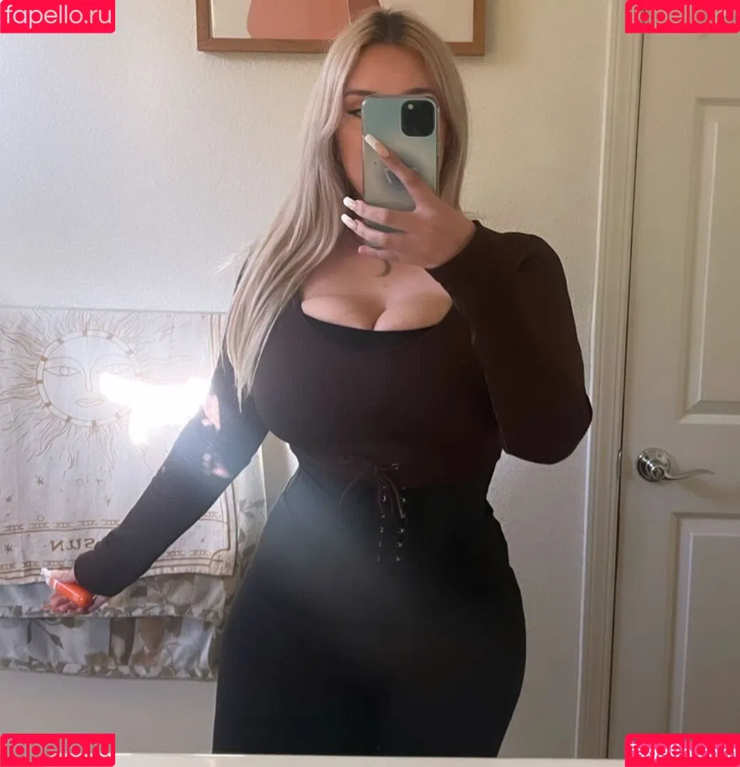 Chloe Onlyfans Photo Gallery 