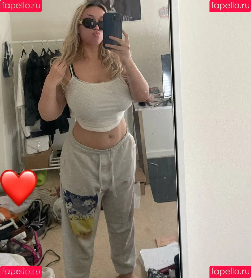 Chloe Onlyfans Photo Gallery 