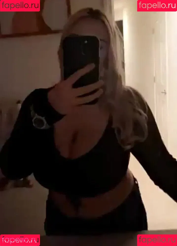 Chloe Onlyfans Photo Gallery 
