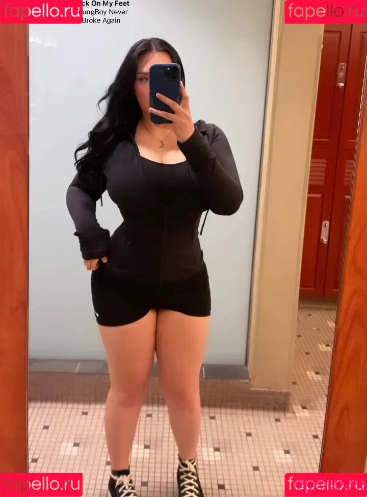 Chloe Onlyfans Photo Gallery 
