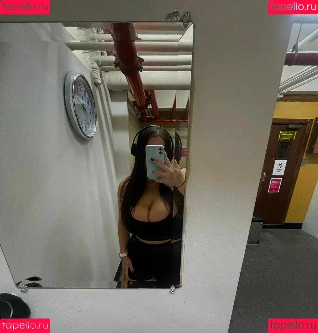 Chloe Onlyfans Photo Gallery 