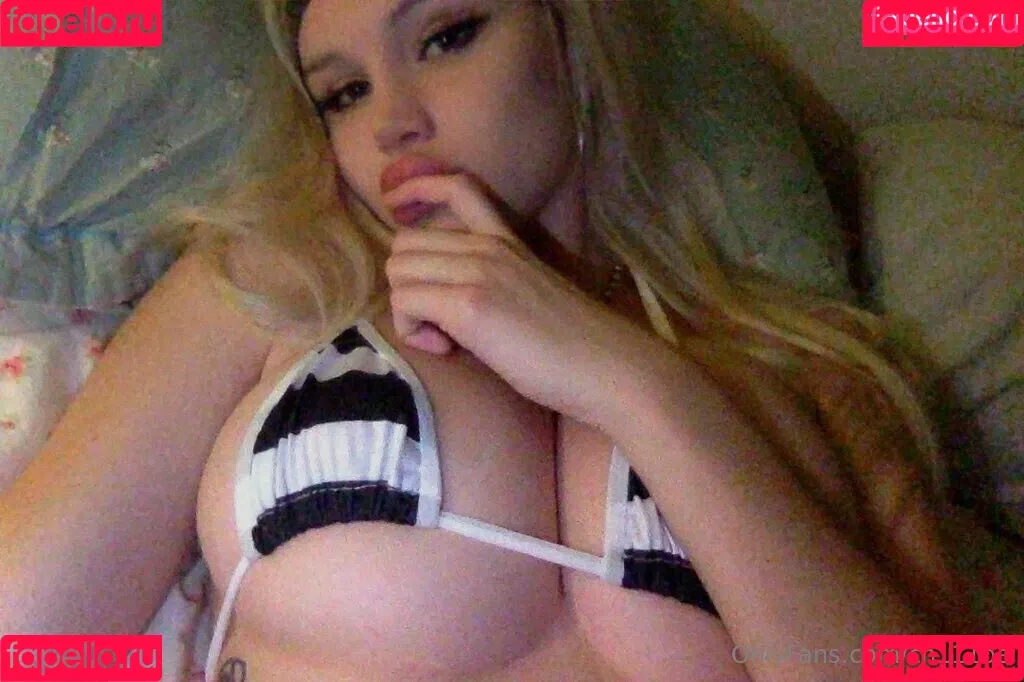 Chloe Onlyfans Photo Gallery 