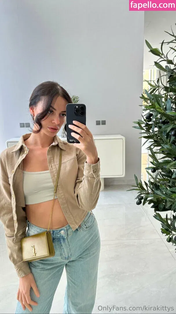 Kirakittys Onlyfans Photo Gallery 