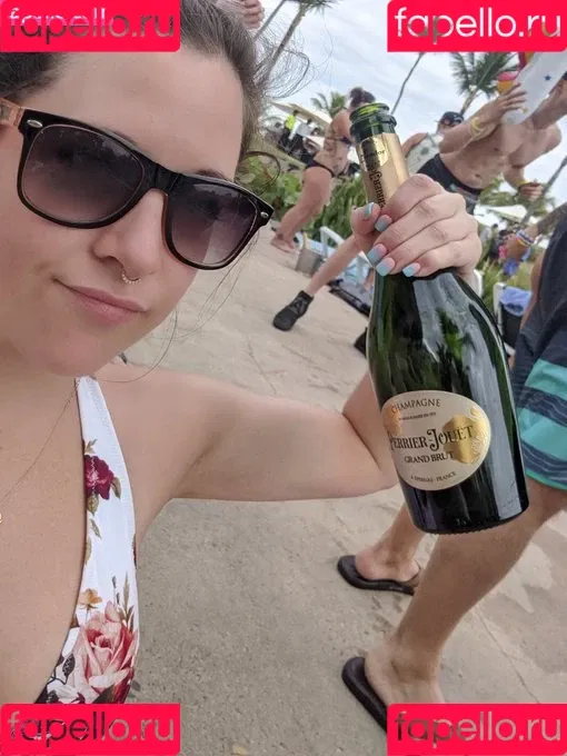 Renee Onlyfans Photo Gallery 