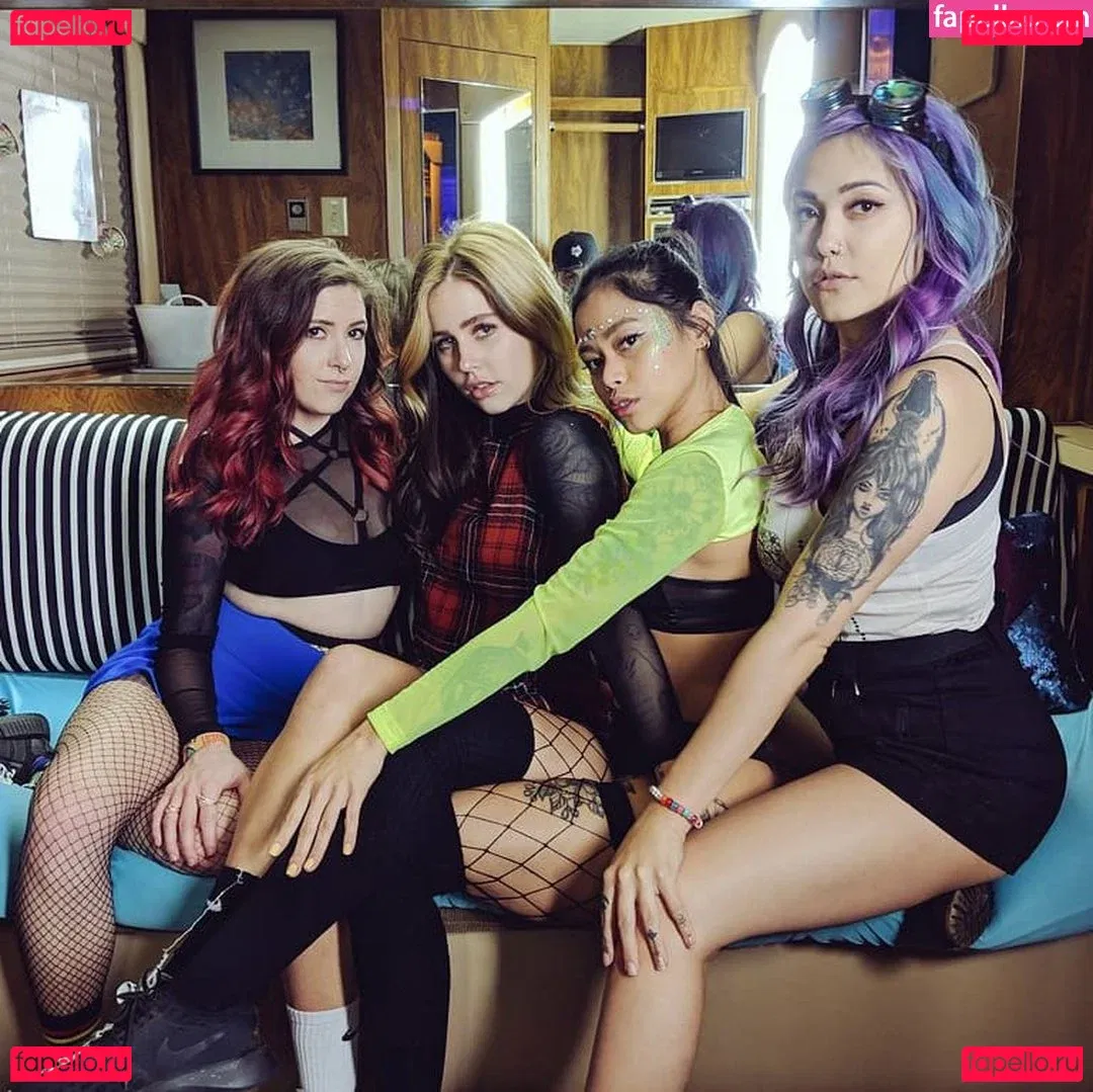 Renee Onlyfans Photo Gallery 