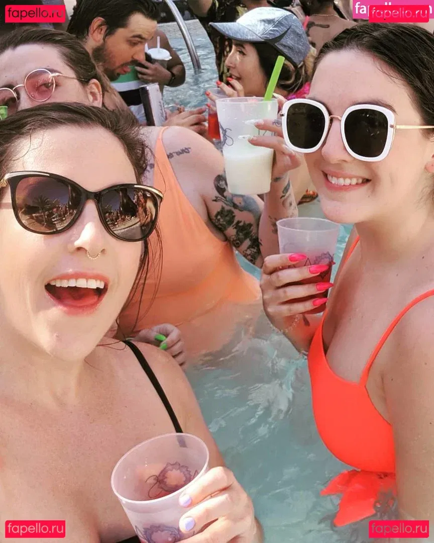 Renee Onlyfans Photo Gallery 