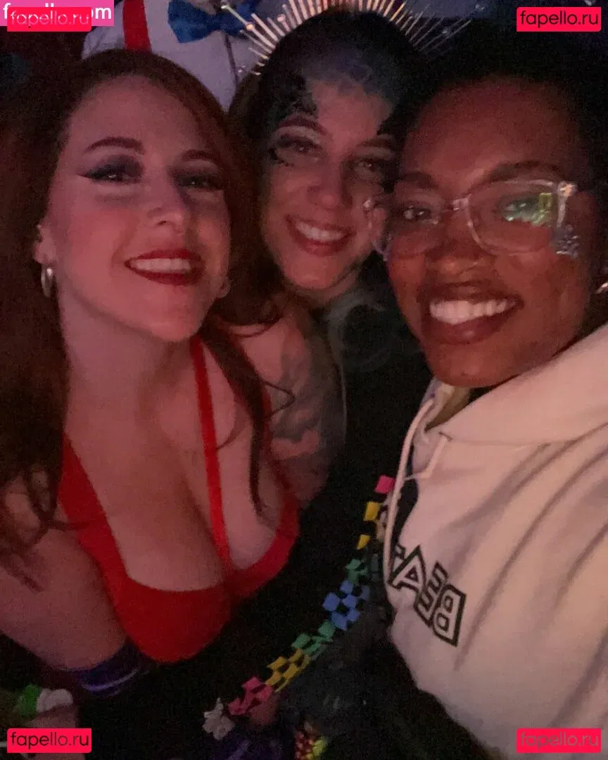 Renee Onlyfans Photo Gallery 