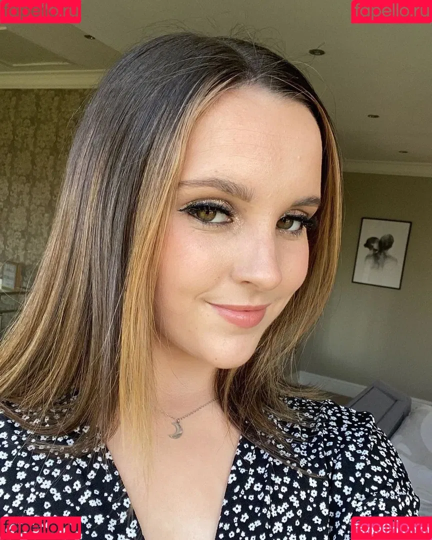 Coronation Street Onlyfans Photo Gallery 