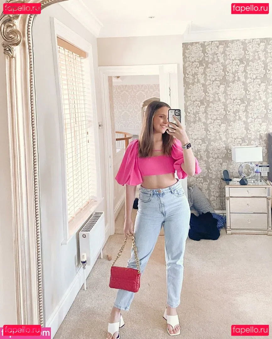 Coronation Street Onlyfans Photo Gallery 