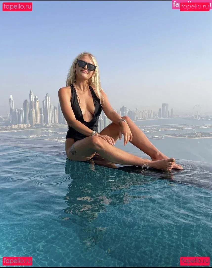 Coronation Street Onlyfans Photo Gallery 