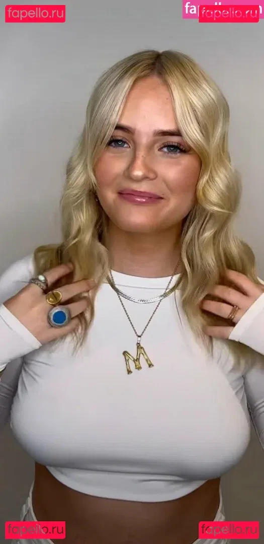 Coronation Street Onlyfans Photo Gallery 