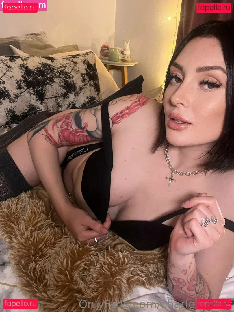 charlottesins Onlyfans Photo Gallery 