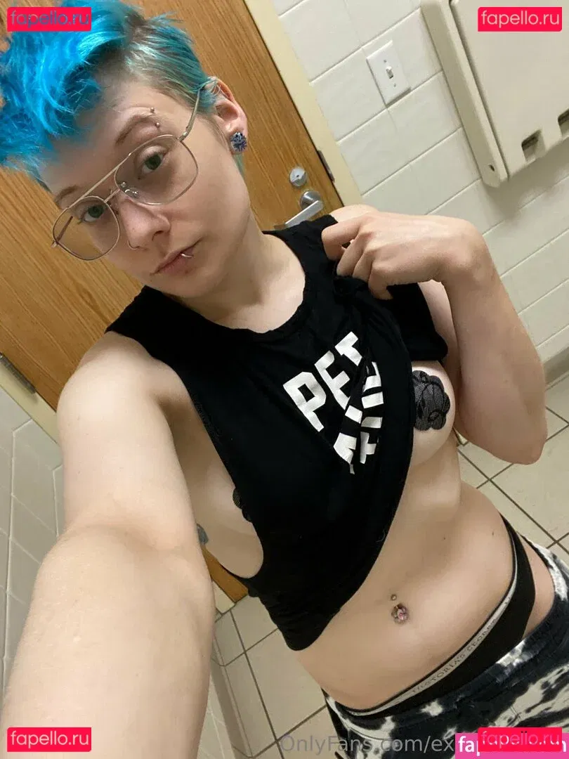 explicit_enby Onlyfans Photo Gallery 